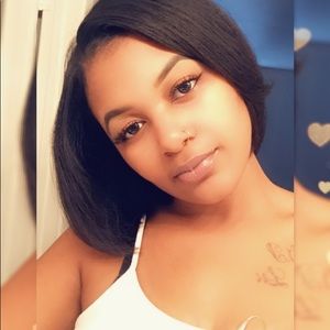 Meet your Posher, Khadija